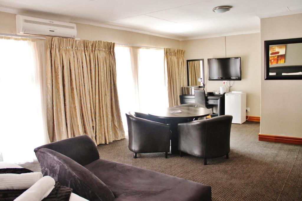 Ruby Stone Boutique Hotel Polokwane Exterior photo